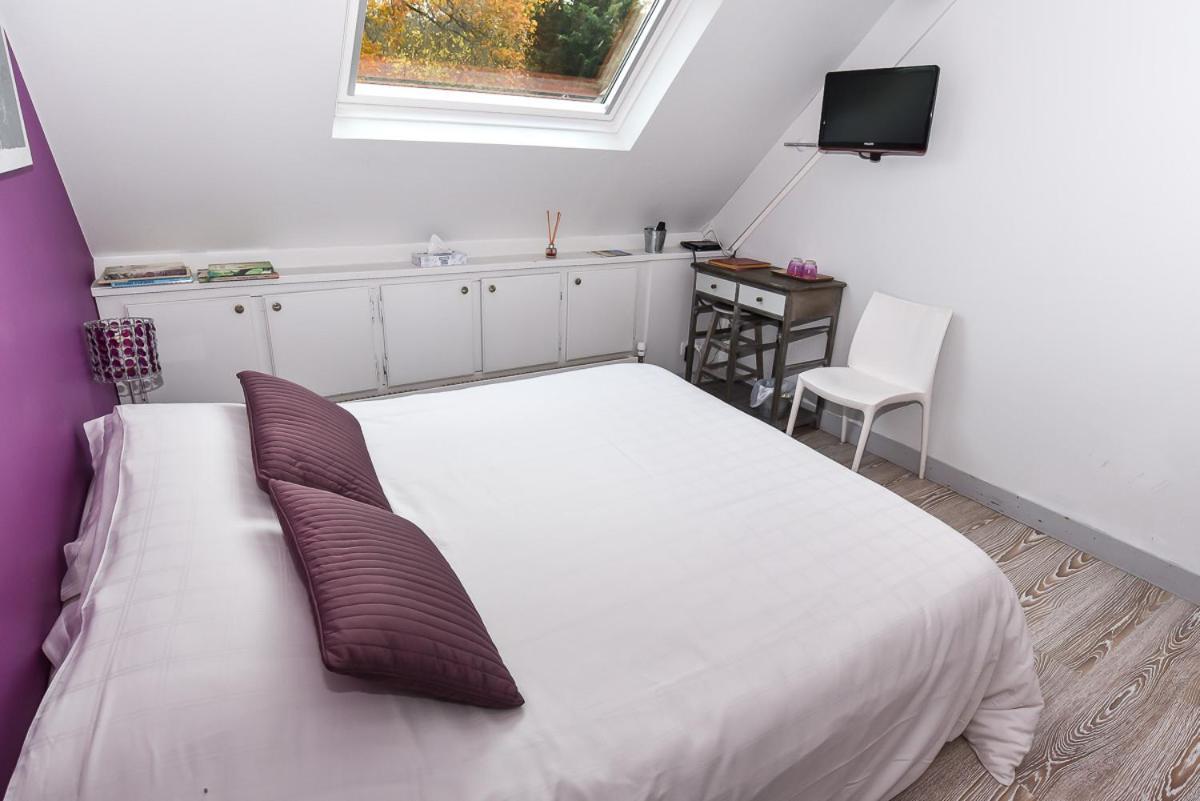 Bed and Breakfast Le Jardin Des Roches Moigny Exterior foto