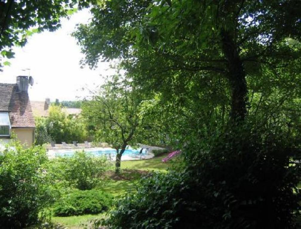 Bed and Breakfast Le Jardin Des Roches Moigny Exterior foto